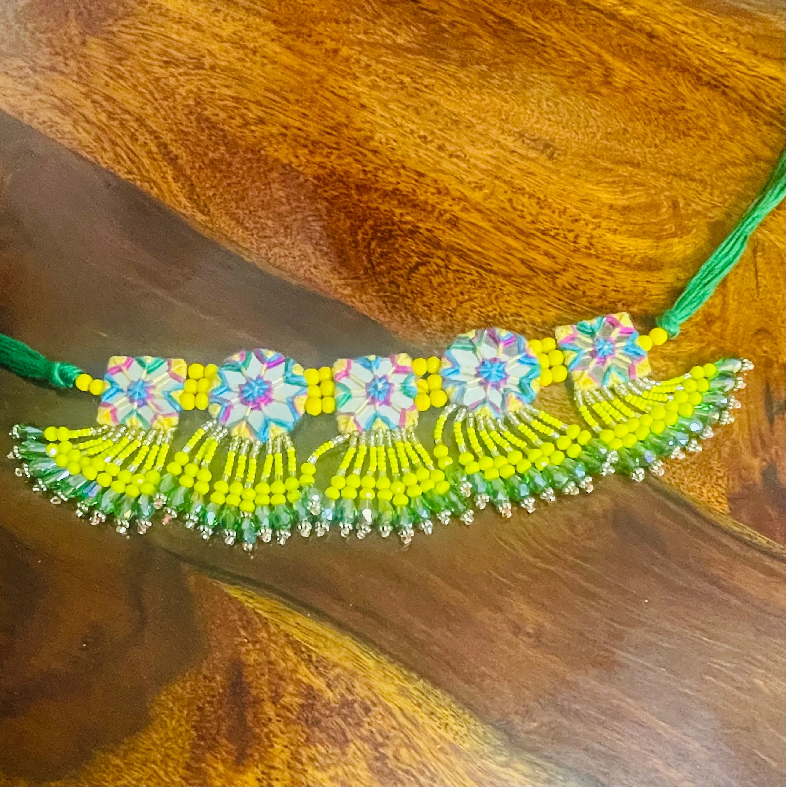 Arian Handcrafted Mirror Yellow Green (Choker)