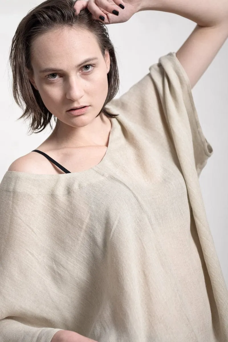 eigensinnig wien | Zizek | Oversized Damen T-Shirt für den Sommer in beige