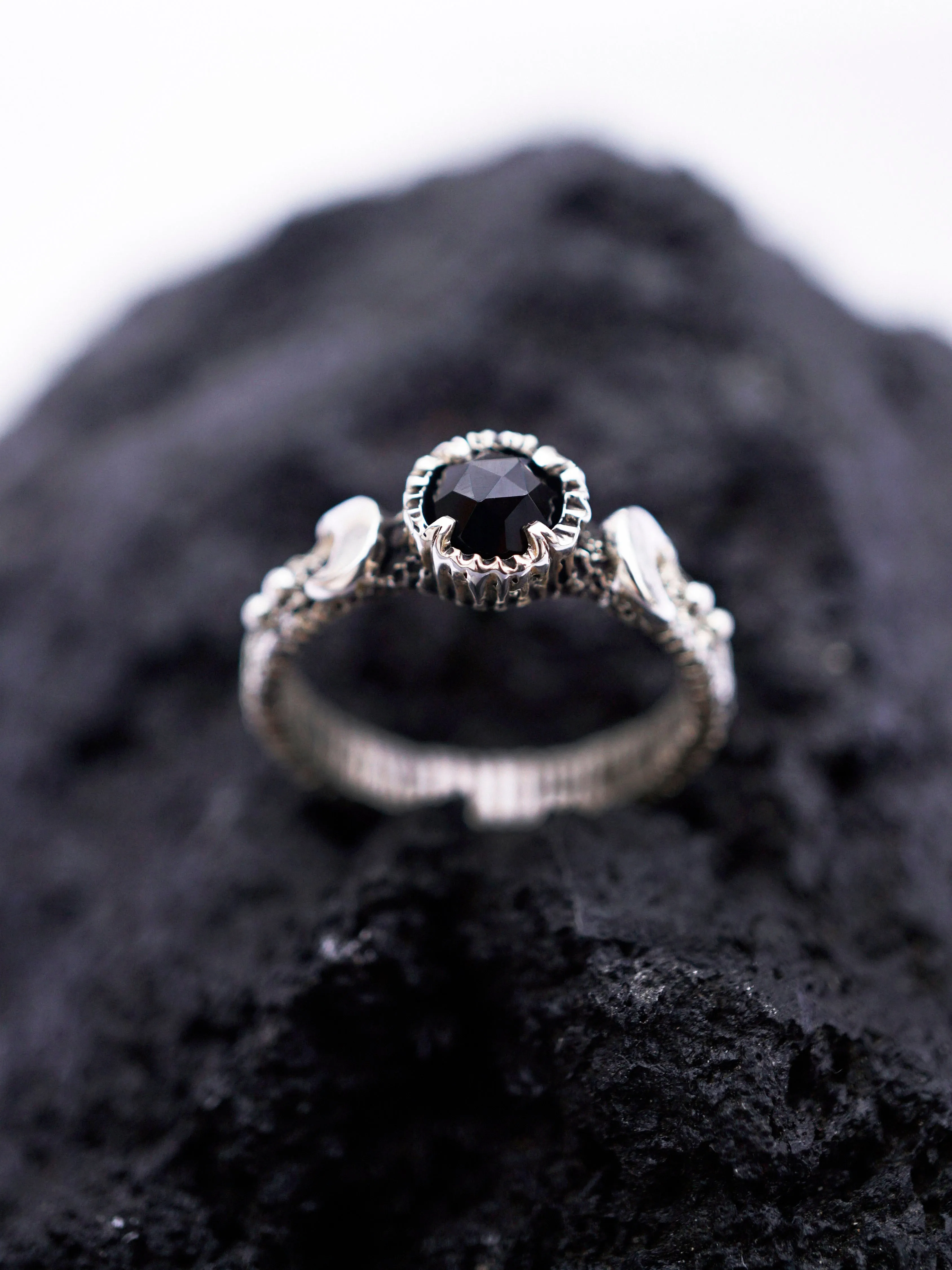 LALUNA | black Onyx ring