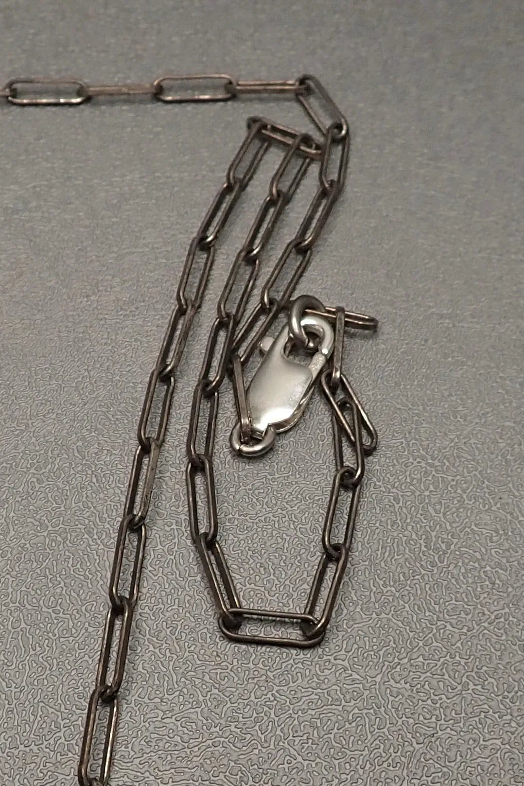 SILVER SKULL PENDANT